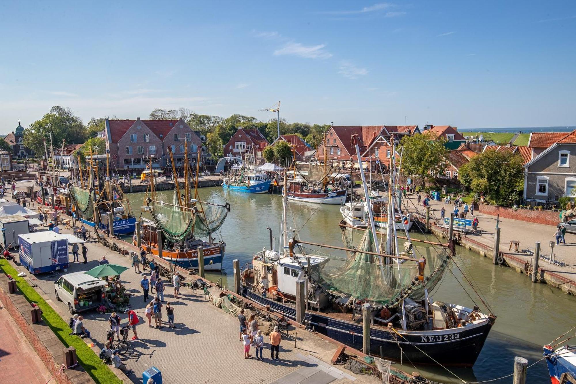 Plattbodenschiff Pandion Neuharlingersiel Exterior foto